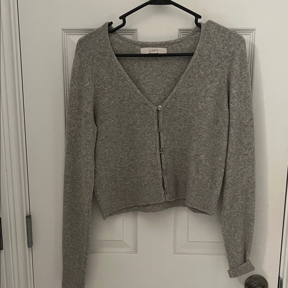 LOFT Light Gray V-Neck Cropped Button-Front Cardigan